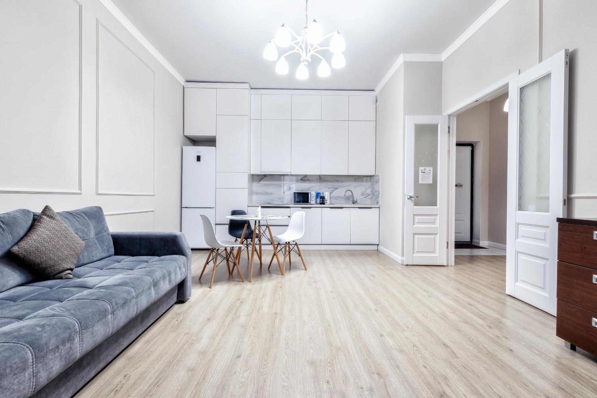 Raisson H163 шатыр Apartment